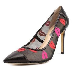 Macy’s INC Lips Mesh Pumps 10.5